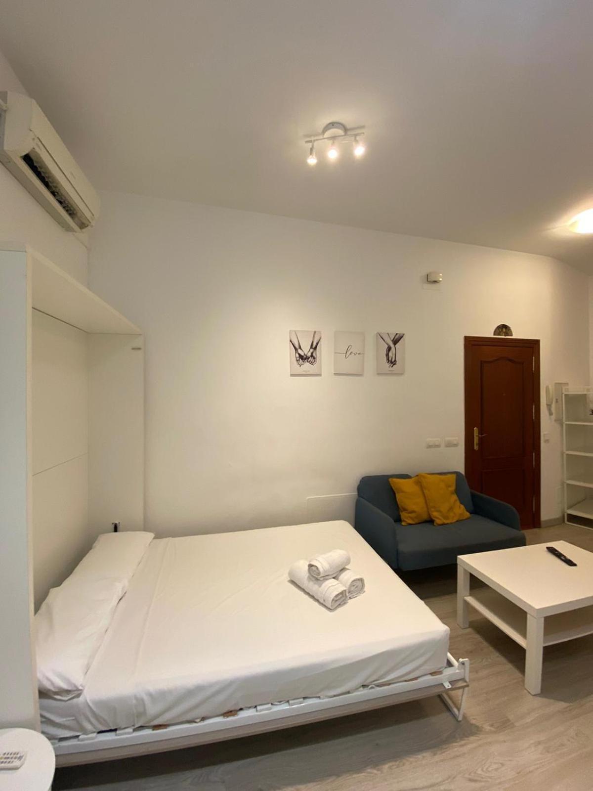Estupendo Estudio Al Lado De Plaza La Merced Málaga Esterno foto