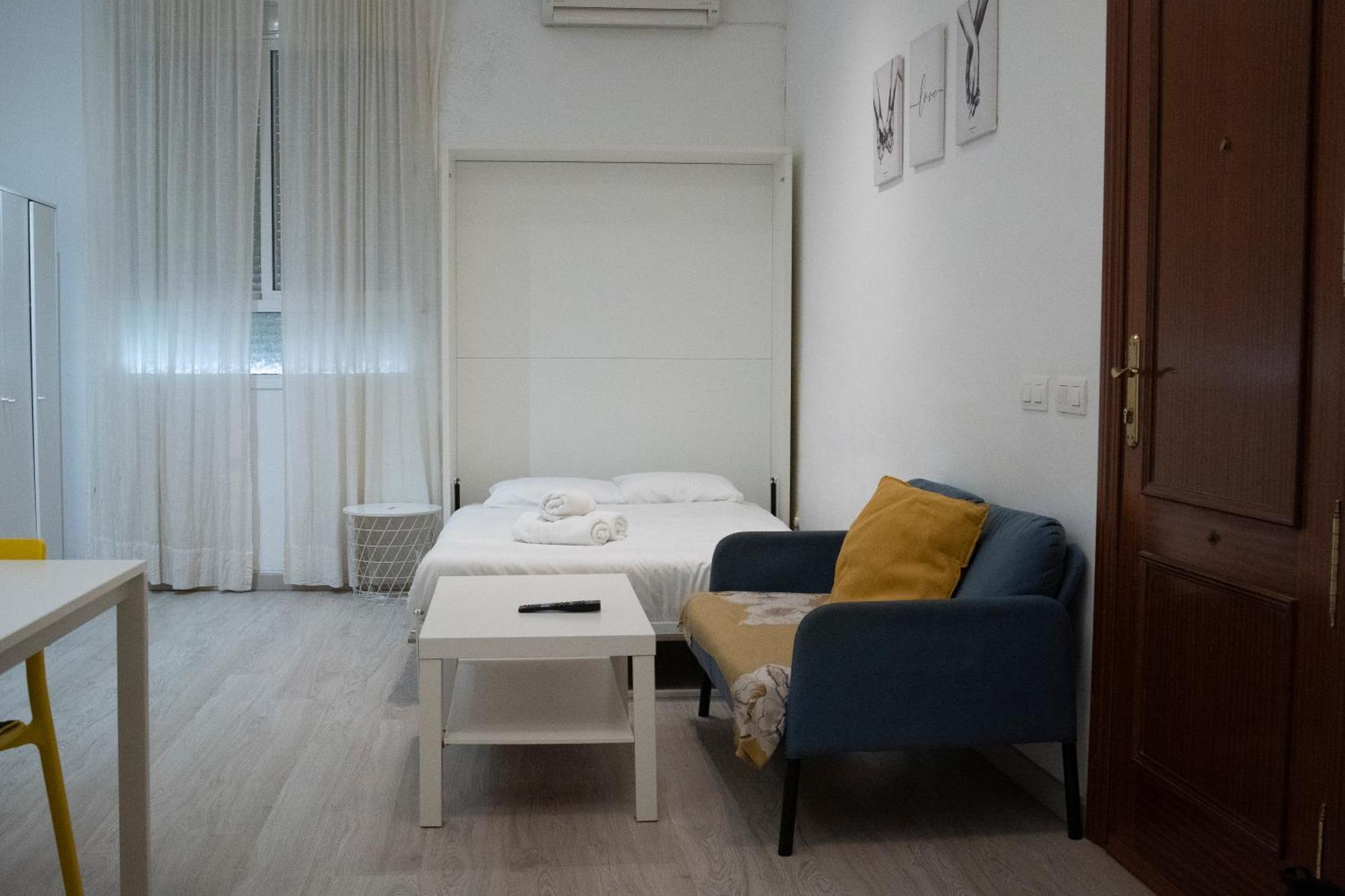 Estupendo Estudio Al Lado De Plaza La Merced Málaga Esterno foto